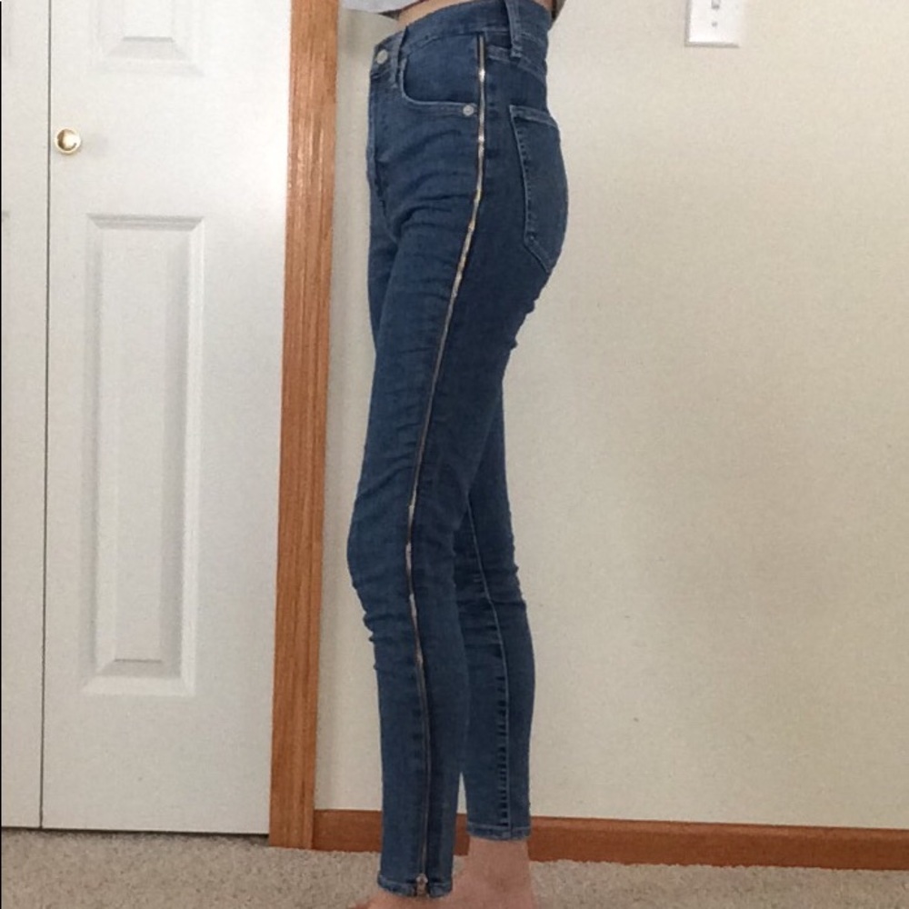 Levi’s Mile High Ankle Zip Jeans